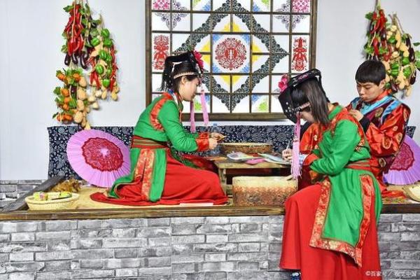 锡伯族的传统节日和风俗习惯有哪些？