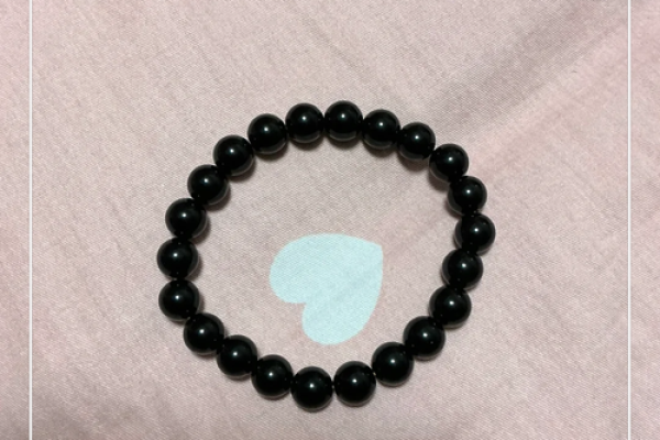 女人带黑曜石的风水禁忌有哪些